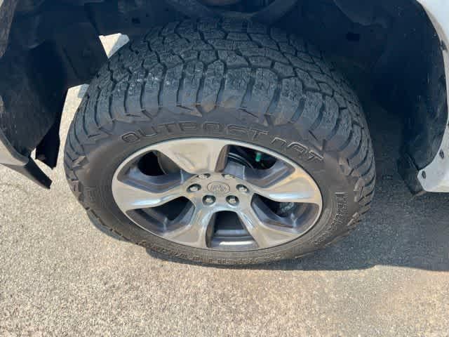 2021 RAM 1500 Laramie Crew Cab 4x4 5'7' Box