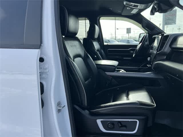 2023 RAM 1500 Laramie Crew Cab 4x4 5'7' Box