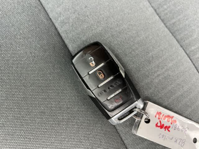 2021 RAM 1500 Big Horn Crew Cab 4x4 6'4' Box