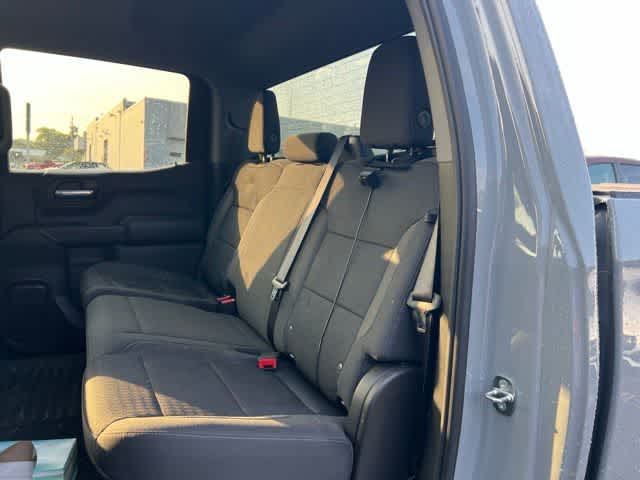 2024 Chevrolet Silverado 1500 4WD Crew Cab Short Bed Custom