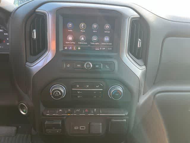 2024 Chevrolet Silverado 1500 4WD Crew Cab Short Bed Custom