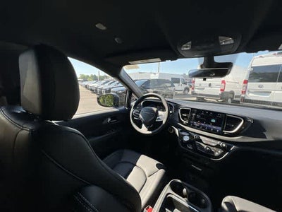 2027 Chrysler Pacifica PACIFICA LX
