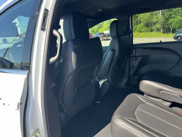2027 Chrysler Pacifica PACIFICA LX