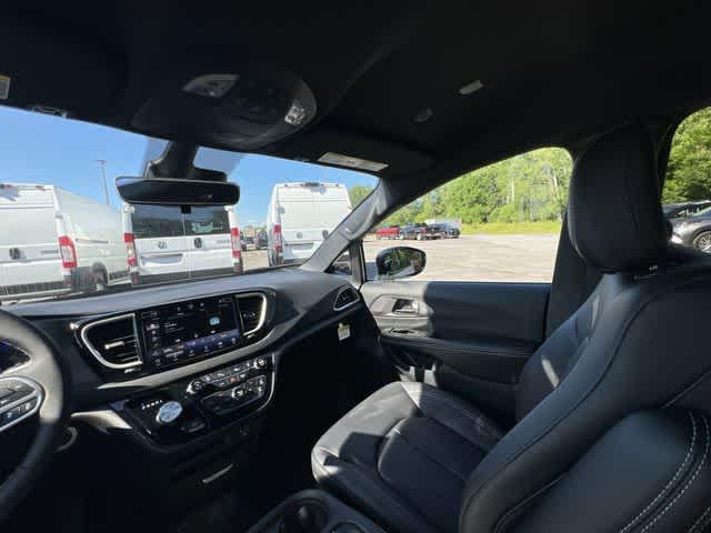 2027 Chrysler Pacifica PACIFICA LX