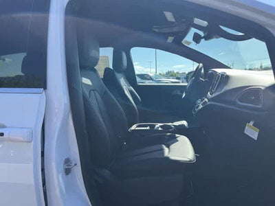 2027 Chrysler Pacifica PACIFICA LX