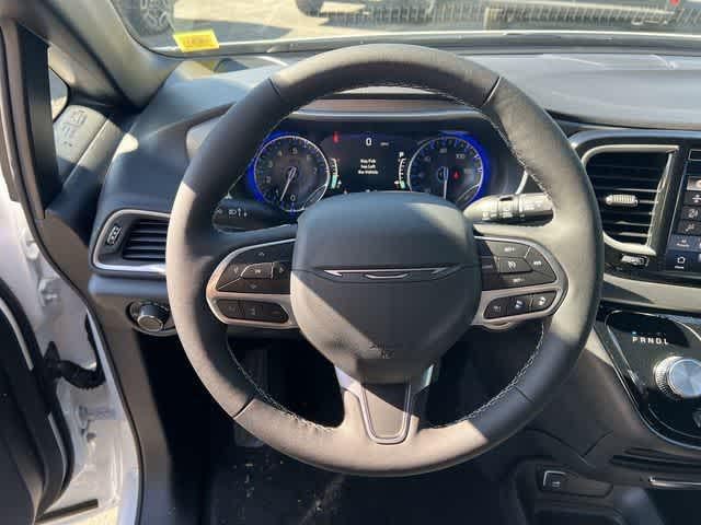 2027 Chrysler Pacifica PACIFICA LX
