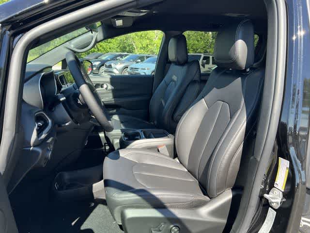 2027 Chrysler Pacifica PACIFICA LX