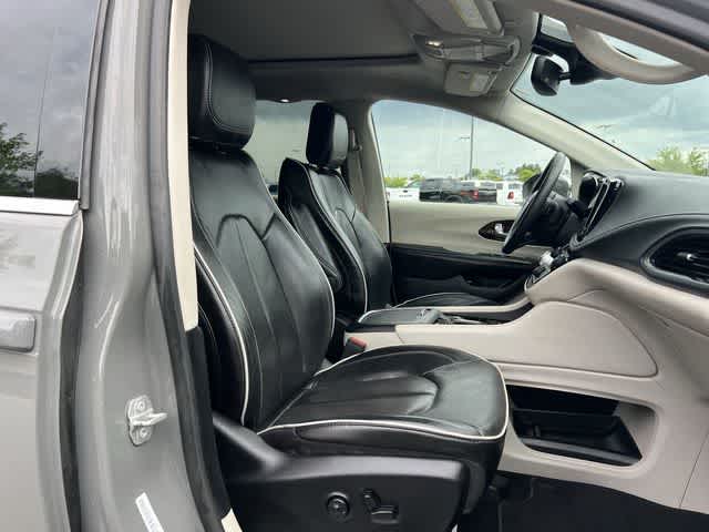 2022 Chrysler Pacifica Hybrid Limited
