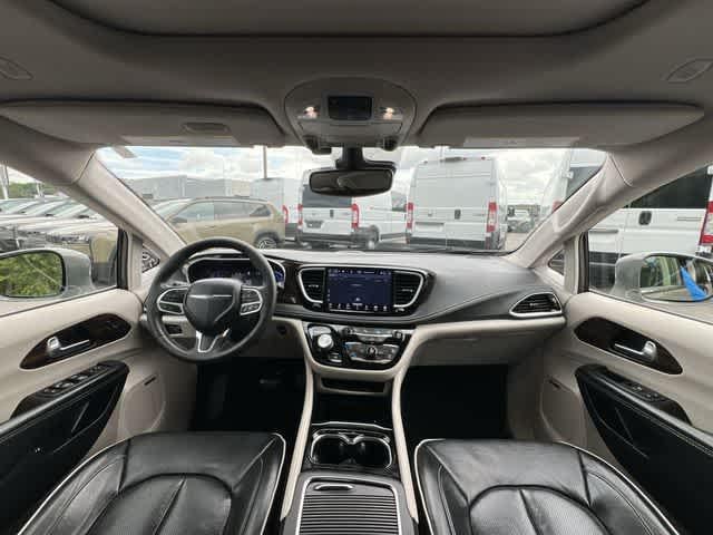 2022 Chrysler Pacifica Hybrid Limited