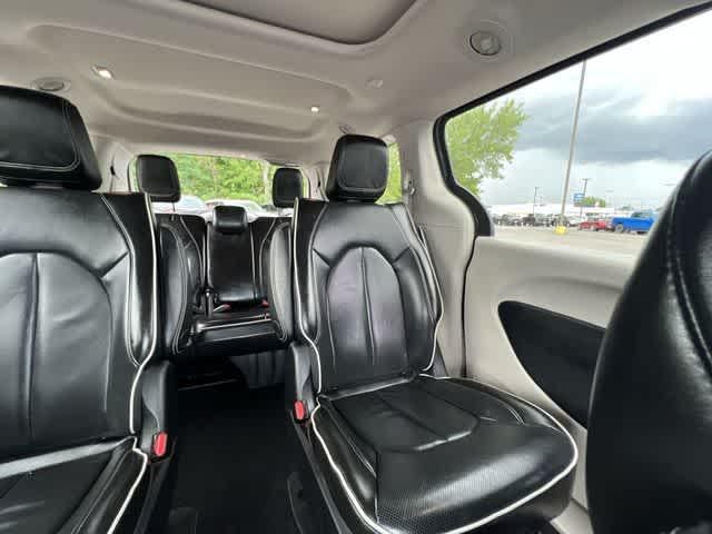 2022 Chrysler Pacifica Hybrid Limited