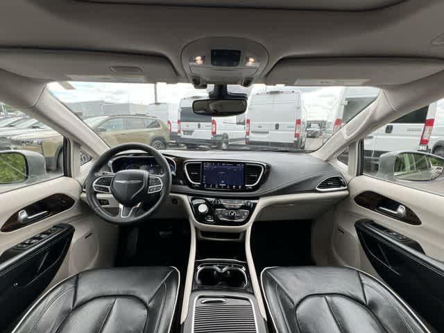 2022 Chrysler Pacifica Hybrid Limited