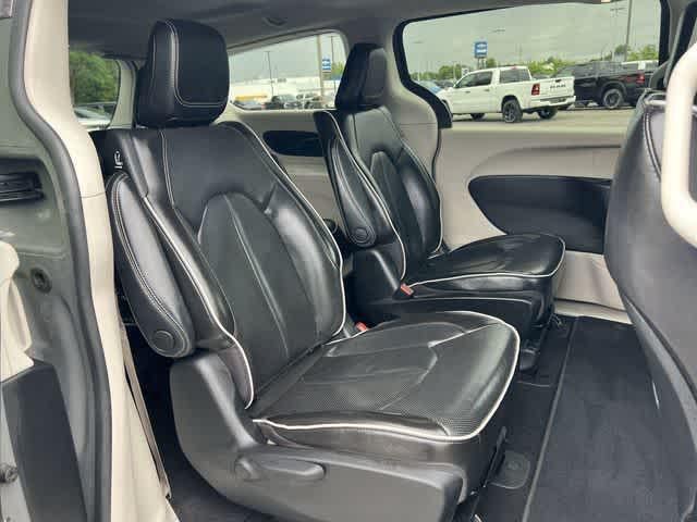2022 Chrysler Pacifica Hybrid Limited