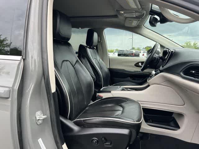 2022 Chrysler Pacifica Hybrid Limited