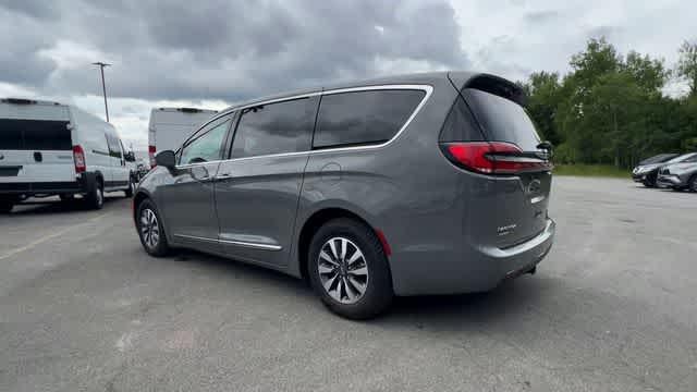 2022 Chrysler Pacifica Hybrid Limited