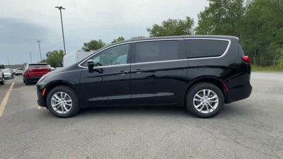 2027 Chrysler Pacifica PACIFICA SELECT AWD