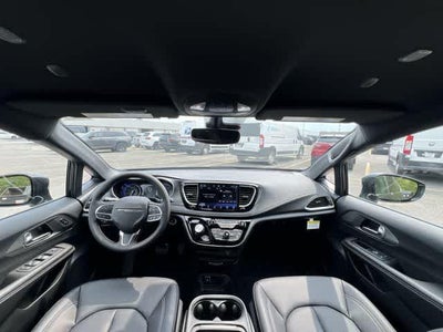 2027 Chrysler Pacifica PACIFICA SELECT AWD