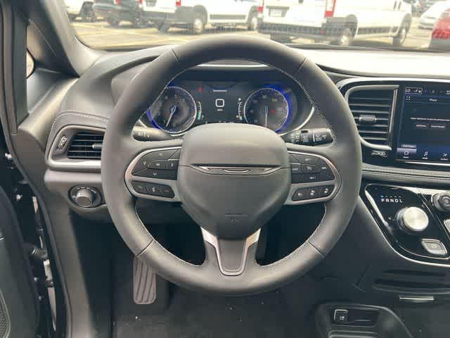 2027 Chrysler Pacifica PACIFICA SELECT AWD