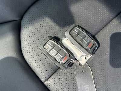 2027 Chrysler Pacifica PACIFICA SELECT AWD