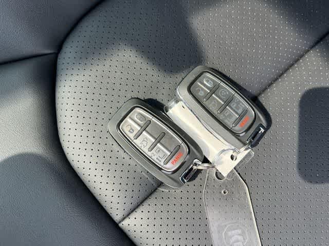 2027 Chrysler Pacifica PACIFICA SELECT AWD