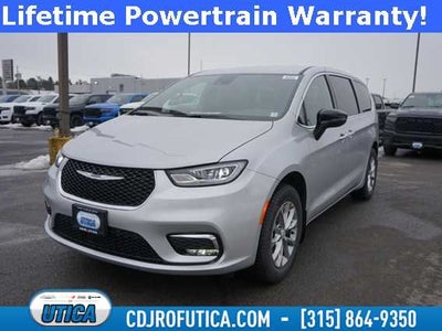 2026 Chrysler Pacifica PACIFICA SELECT AWD