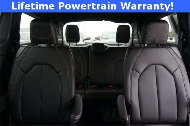 2026 Chrysler Pacifica PACIFICA SELECT AWD