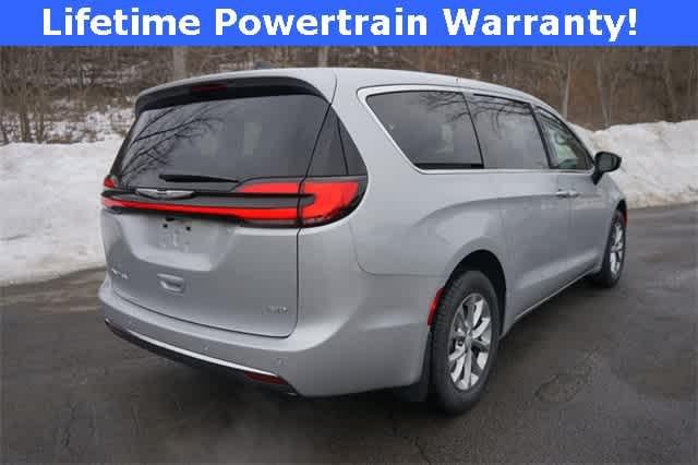 2026 Chrysler Pacifica PACIFICA SELECT AWD