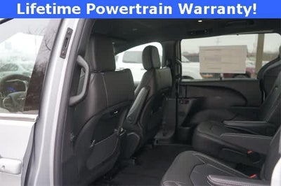 2026 Chrysler Pacifica PACIFICA SELECT AWD