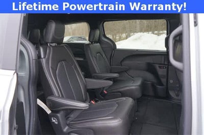 2026 Chrysler Pacifica PACIFICA SELECT AWD