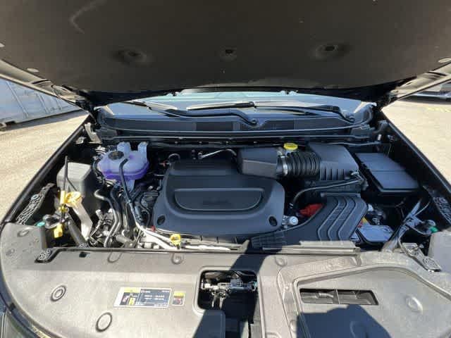 2027 Chrysler Pacifica PACIFICA SELECT AWD