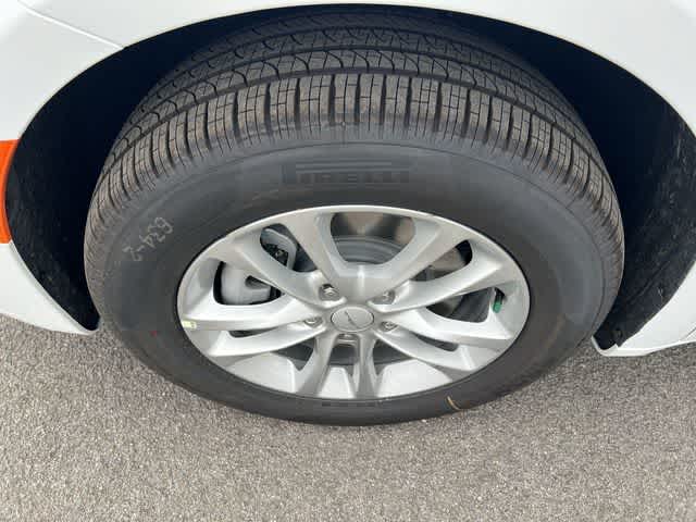 2027 Chrysler Pacifica PACIFICA SELECT AWD