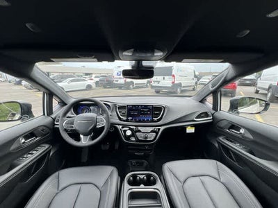 2027 Chrysler Pacifica PACIFICA SELECT AWD