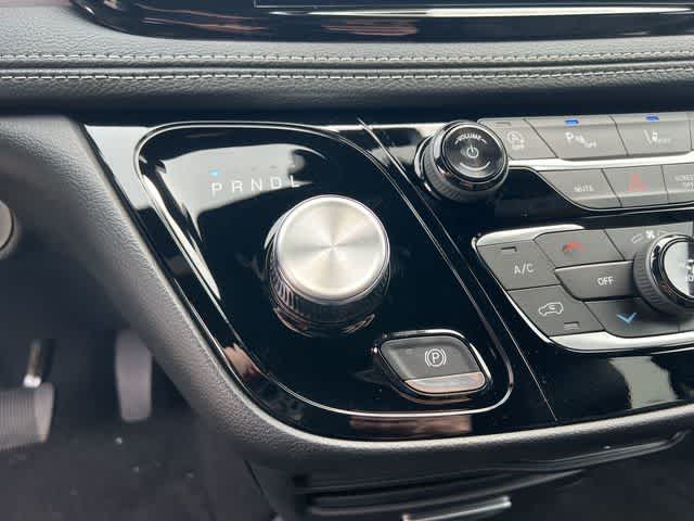 2027 Chrysler Pacifica PACIFICA SELECT AWD