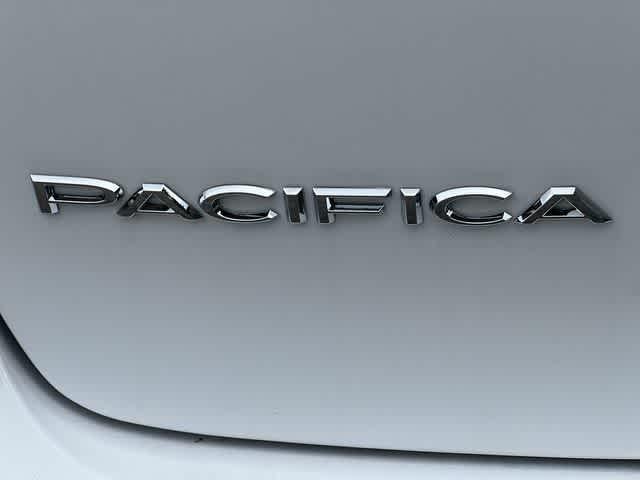 2027 Chrysler Pacifica PACIFICA SELECT AWD
