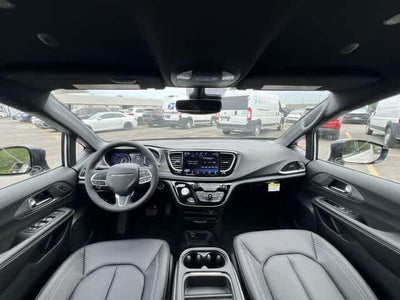 2027 Chrysler Pacifica PACIFICA SELECT AWD