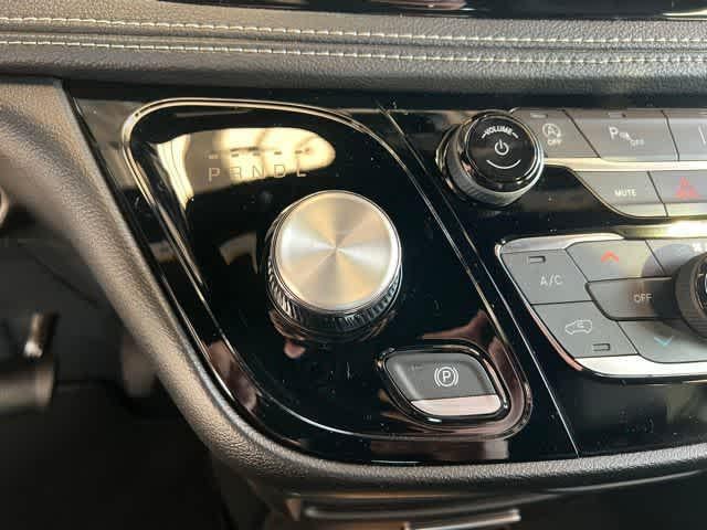 2027 Chrysler Pacifica PACIFICA SELECT AWD