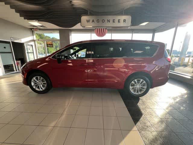 2027 Chrysler Pacifica PACIFICA SELECT AWD