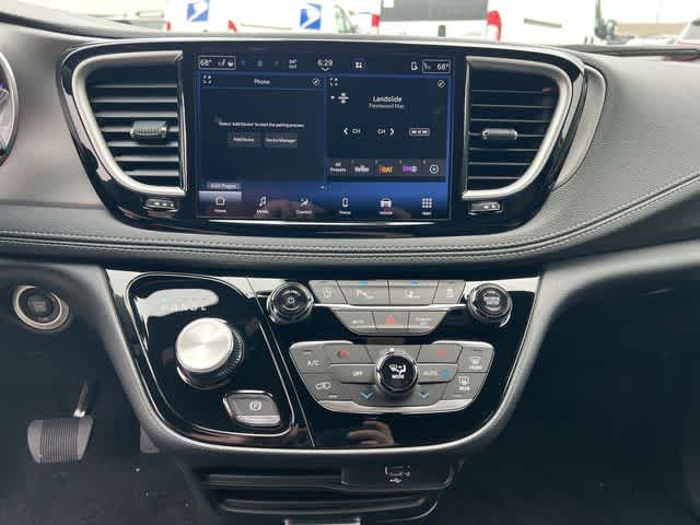 2027 Chrysler Pacifica PACIFICA SELECT AWD