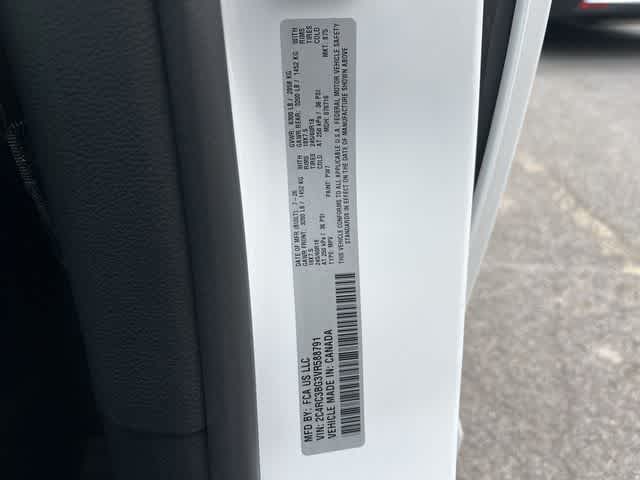 2027 Chrysler Pacifica PACIFICA SELECT AWD