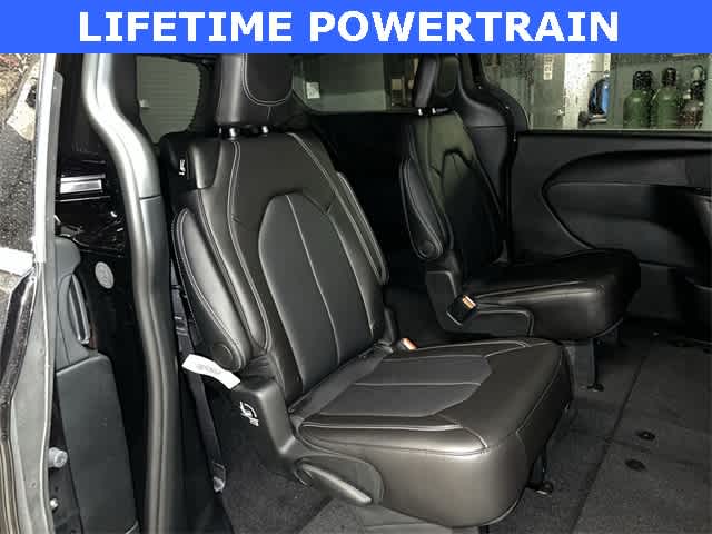 2026 Chrysler Pacifica PACIFICA SELECT AWD