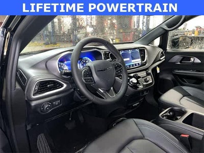 2026 Chrysler Pacifica PACIFICA SELECT AWD