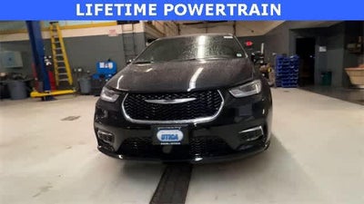 2026 Chrysler Pacifica PACIFICA SELECT AWD