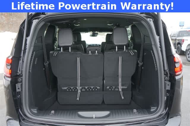 2026 Chrysler Pacifica PACIFICA SELECT AWD