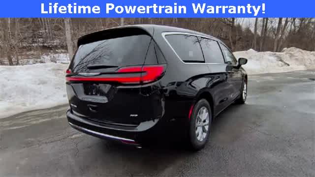 2026 Chrysler Pacifica PACIFICA SELECT AWD