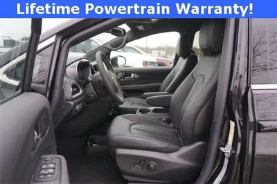 2026 Chrysler Pacifica PACIFICA SELECT AWD