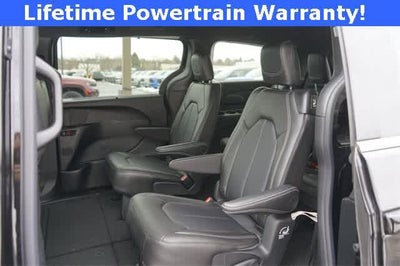 2026 Chrysler Pacifica PACIFICA SELECT AWD