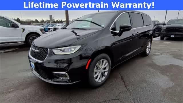 2026 Chrysler Pacifica PACIFICA SELECT AWD