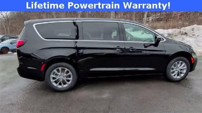 2026 Chrysler Pacifica PACIFICA SELECT AWD
