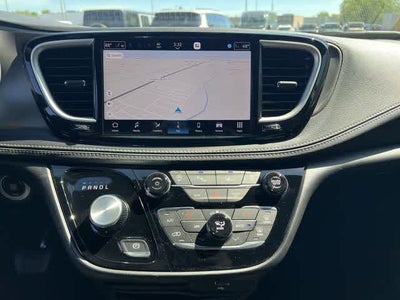 2027 Chrysler Pacifica PACIFICA SELECT AWD