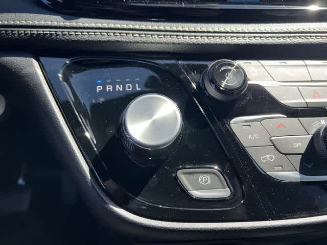 2027 Chrysler Pacifica PACIFICA SELECT AWD