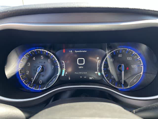 2027 Chrysler Pacifica PACIFICA SELECT AWD